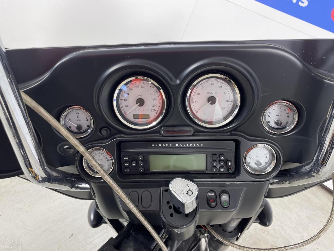 Photo '18' of Harley Davidson Touring Street Glide Photo '18' of Harley Davidson Touring Street Glide