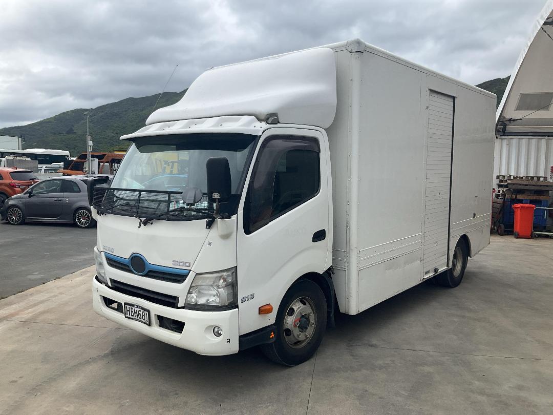 Photo '10' of Hino 300 XKU720R-HKUTSQ3 Box Body