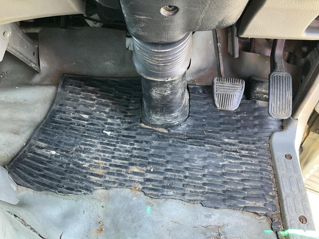 Photo '14' of Hino Dutro Flat Deck Photo '14' of Hino Dutro Flat Deck