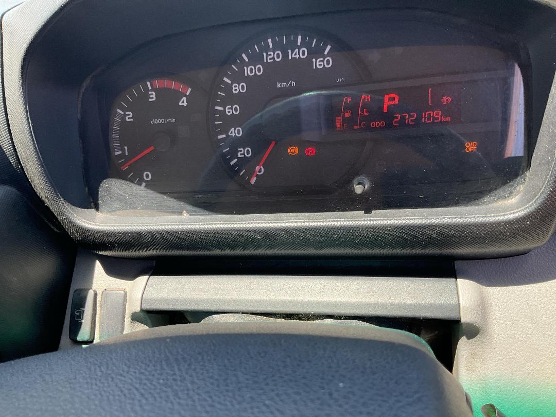 Photo '15' of Hino Dutro Flat Deck Photo '15' of Hino Dutro Flat Deck