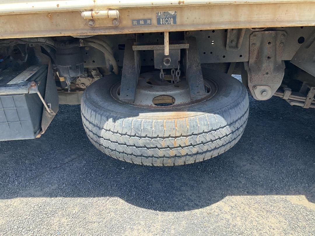 Photo '23' of Hino Dutro Flat Deck Photo '23' of Hino Dutro Flat Deck