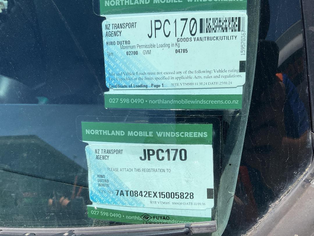 Photo '30' of Hino Dutro Flat Deck Photo '30' of Hino Dutro Flat Deck