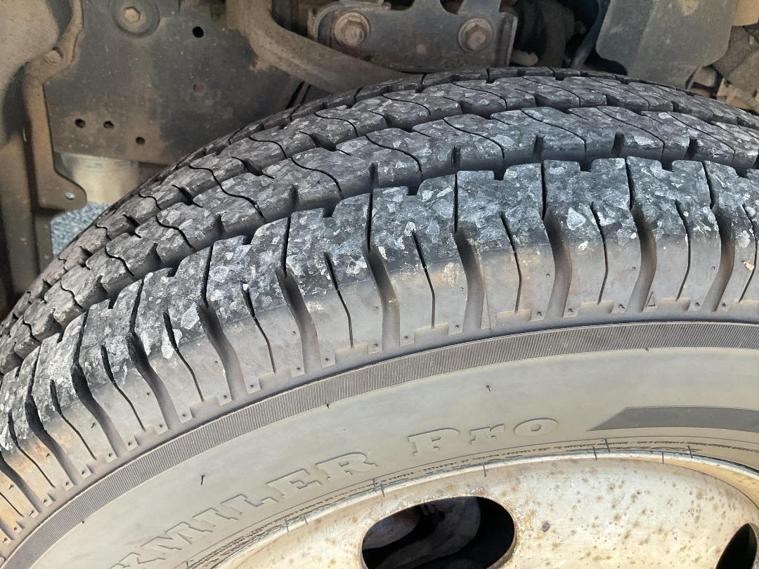 Photo '36' of Hino Dutro Flat Deck Photo '36' of Hino Dutro Flat Deck