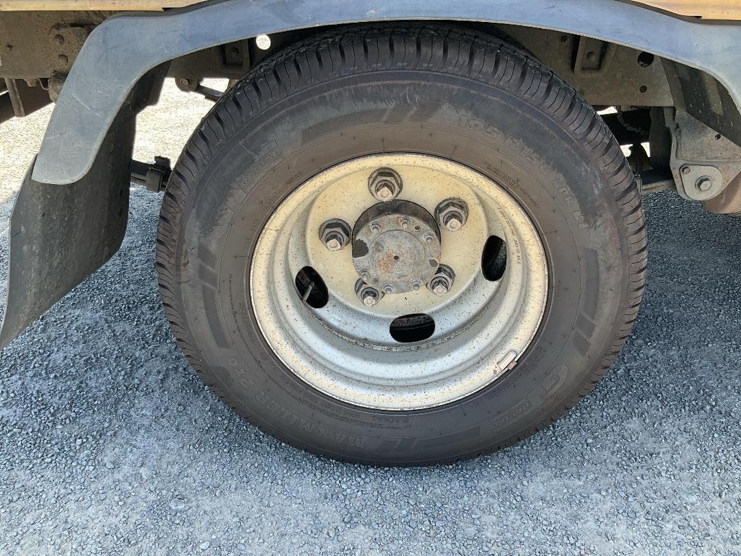 Photo '37' of Hino Dutro Flat Deck Photo '37' of Hino Dutro Flat Deck