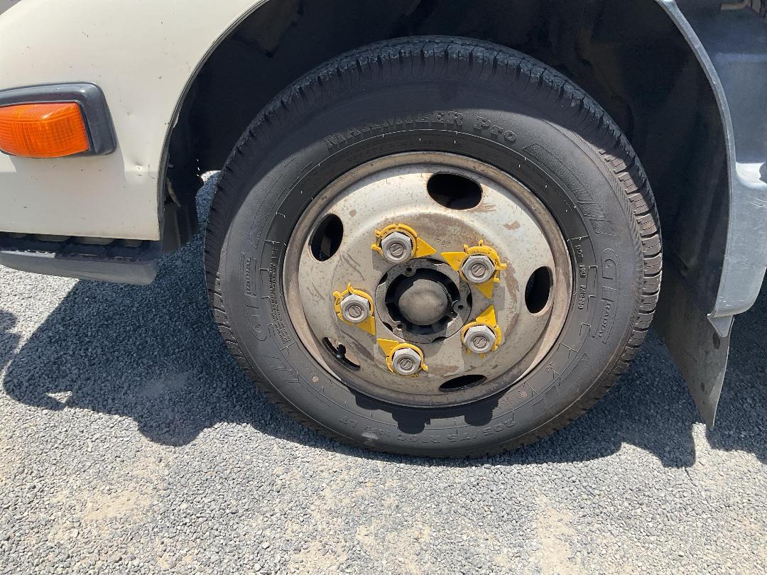 Photo '39' of Hino Dutro Flat Deck Photo '39' of Hino Dutro Flat Deck