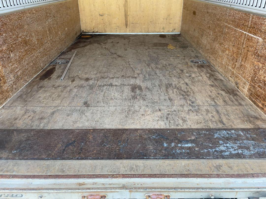 Photo '30' of Hino Dutro Box Body