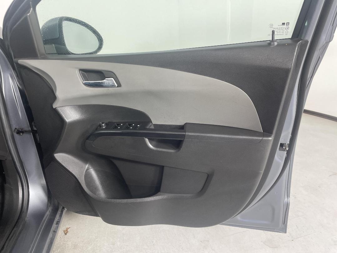 Photo '15' of Holden Barina