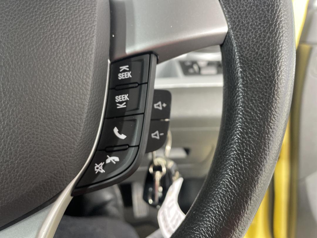 Photo '25' of Holden Barina Spark