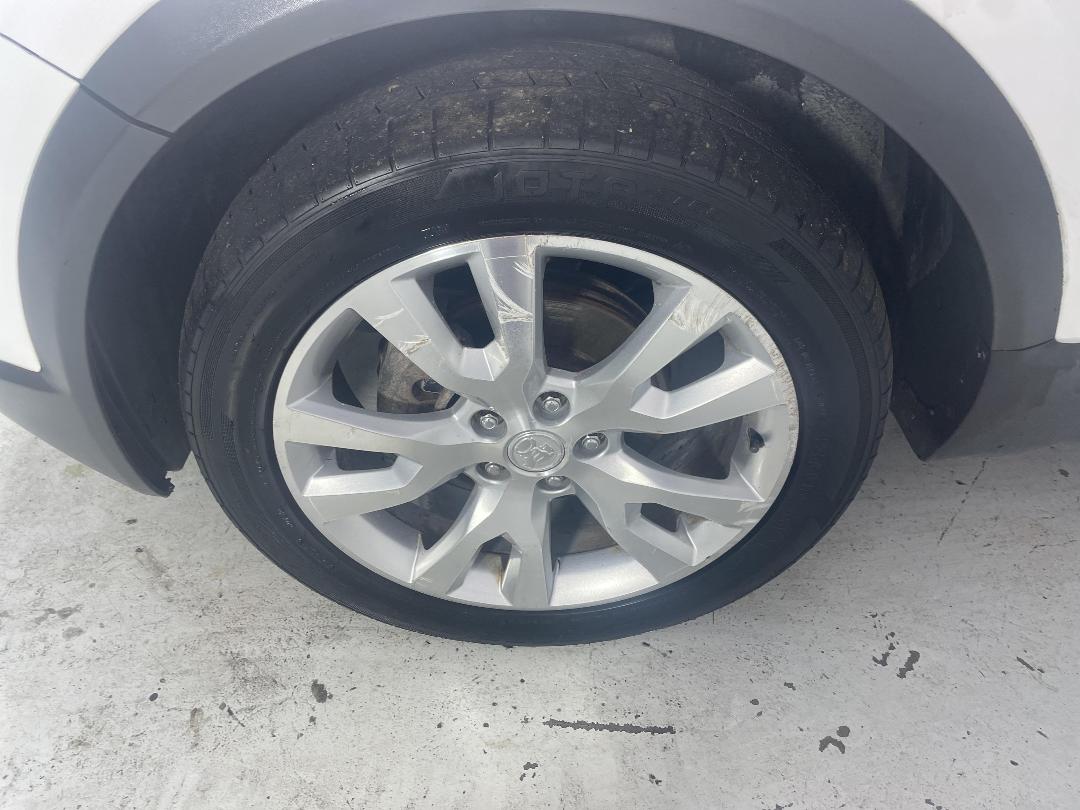 Photo '8' of Holden Captiva 5 LTZ