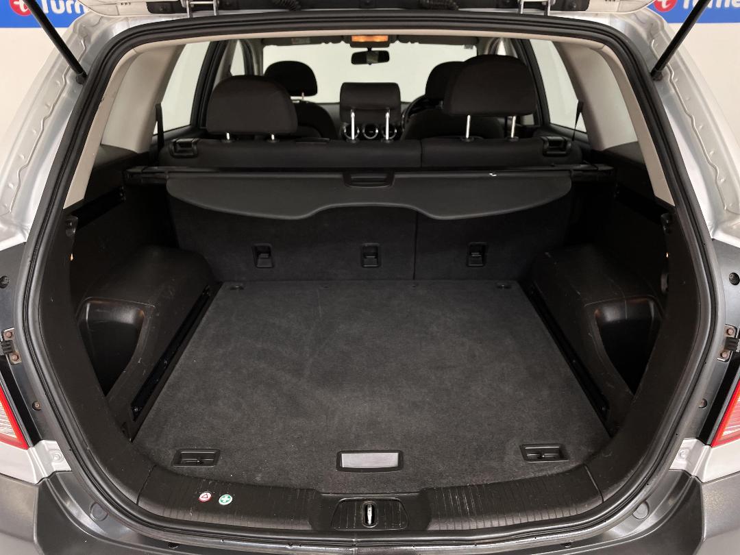 Photo '14' of Holden Captiva 5