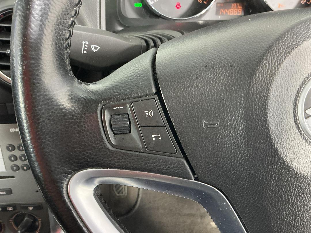 Photo '23' of Holden Captiva 5 Photo '23' of Holden Captiva 5