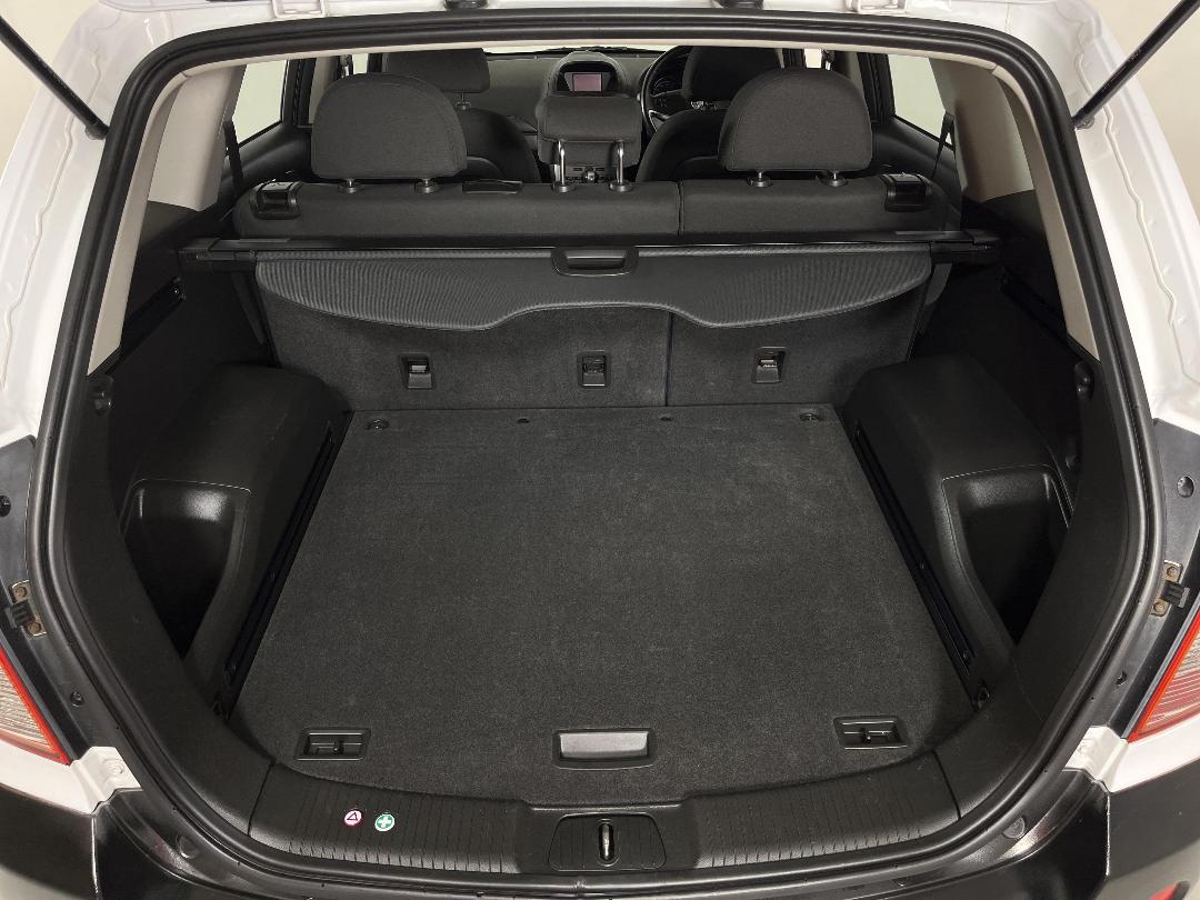 Photo '14' of Holden Captiva 5 Photo '14' of Holden Captiva 5