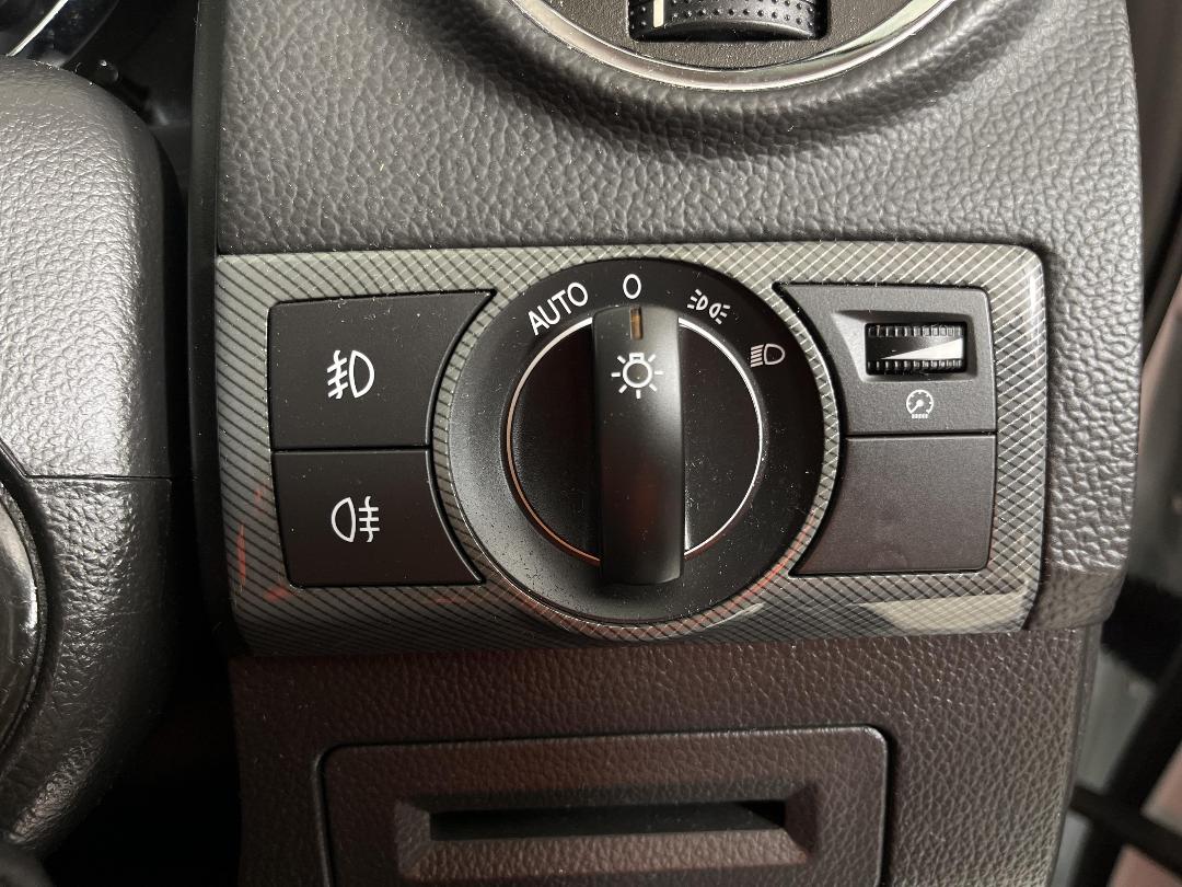 Photo '23' of Holden Captiva 5 Photo '23' of Holden Captiva 5