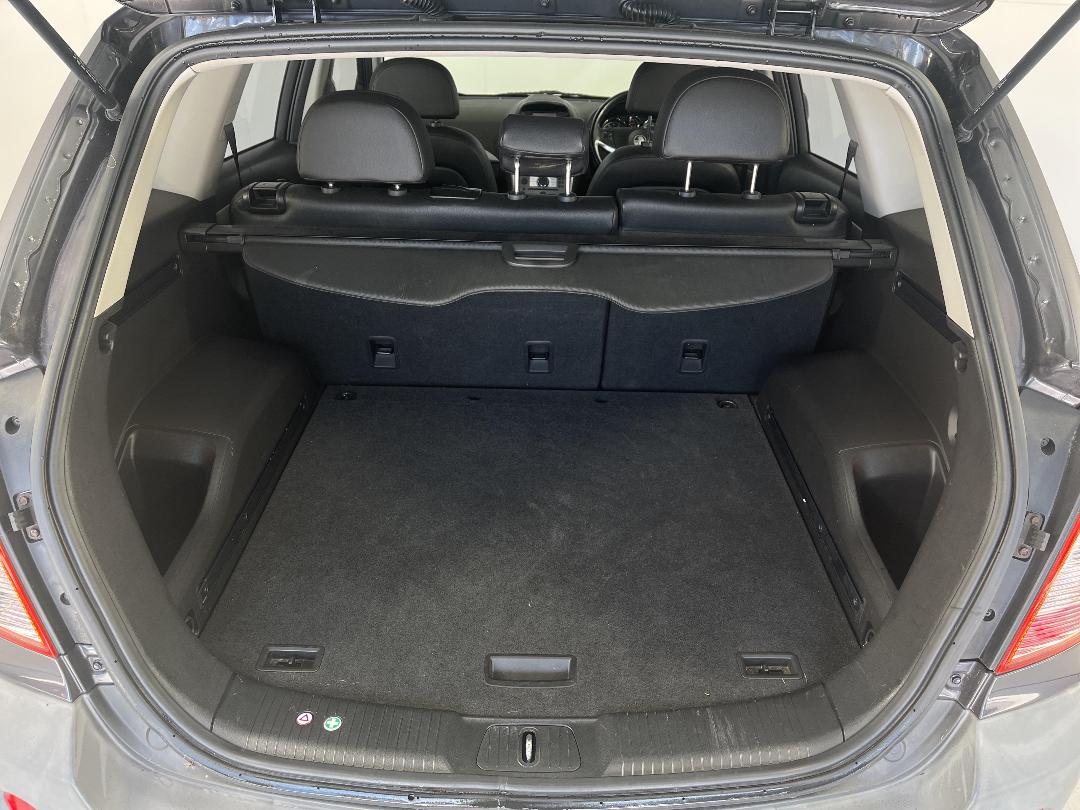 Photo '14' of Holden Captiva 5