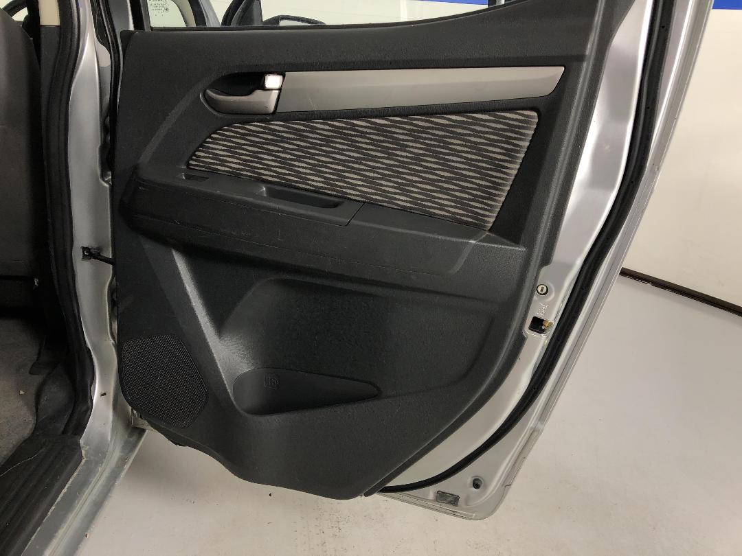 Photo '19' of Holden Colorado