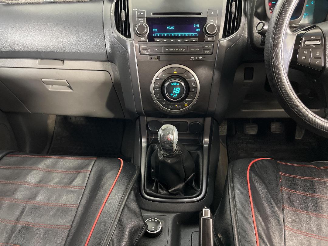 Photo '18' of Holden Colorado