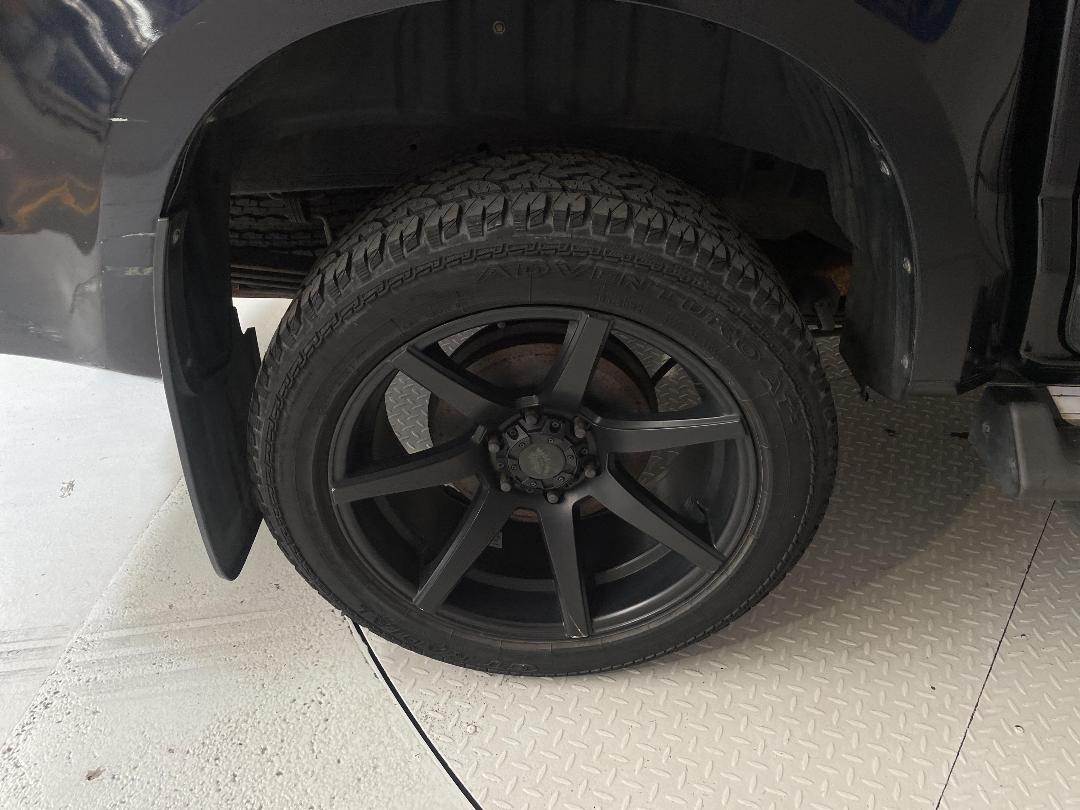 Photo '12' of Holden Colorado