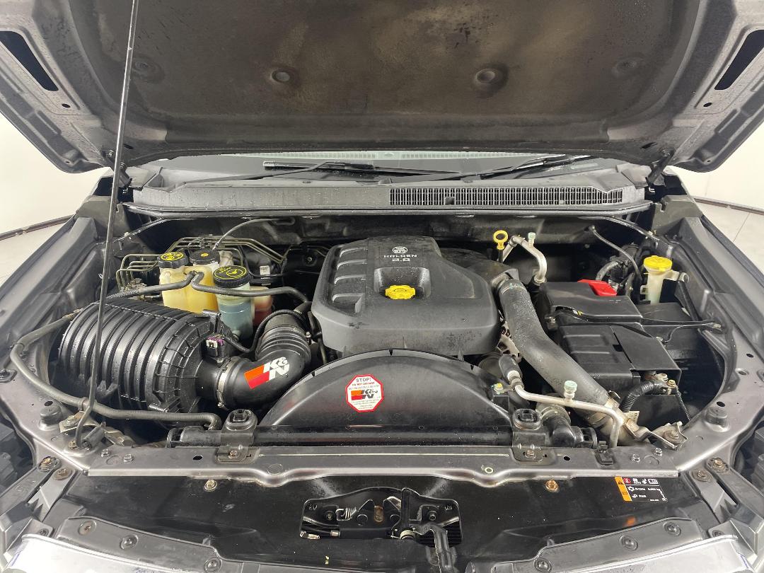 Photo '13' of Holden Colorado