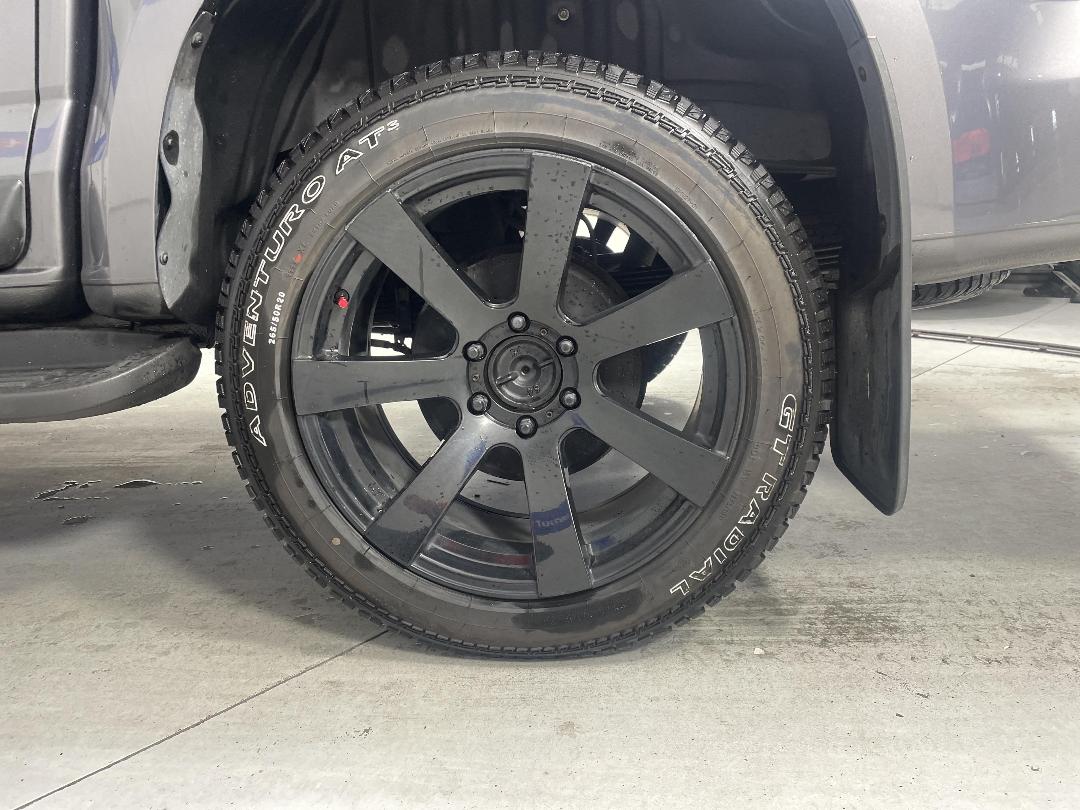 Photo '11' of Holden Colorado