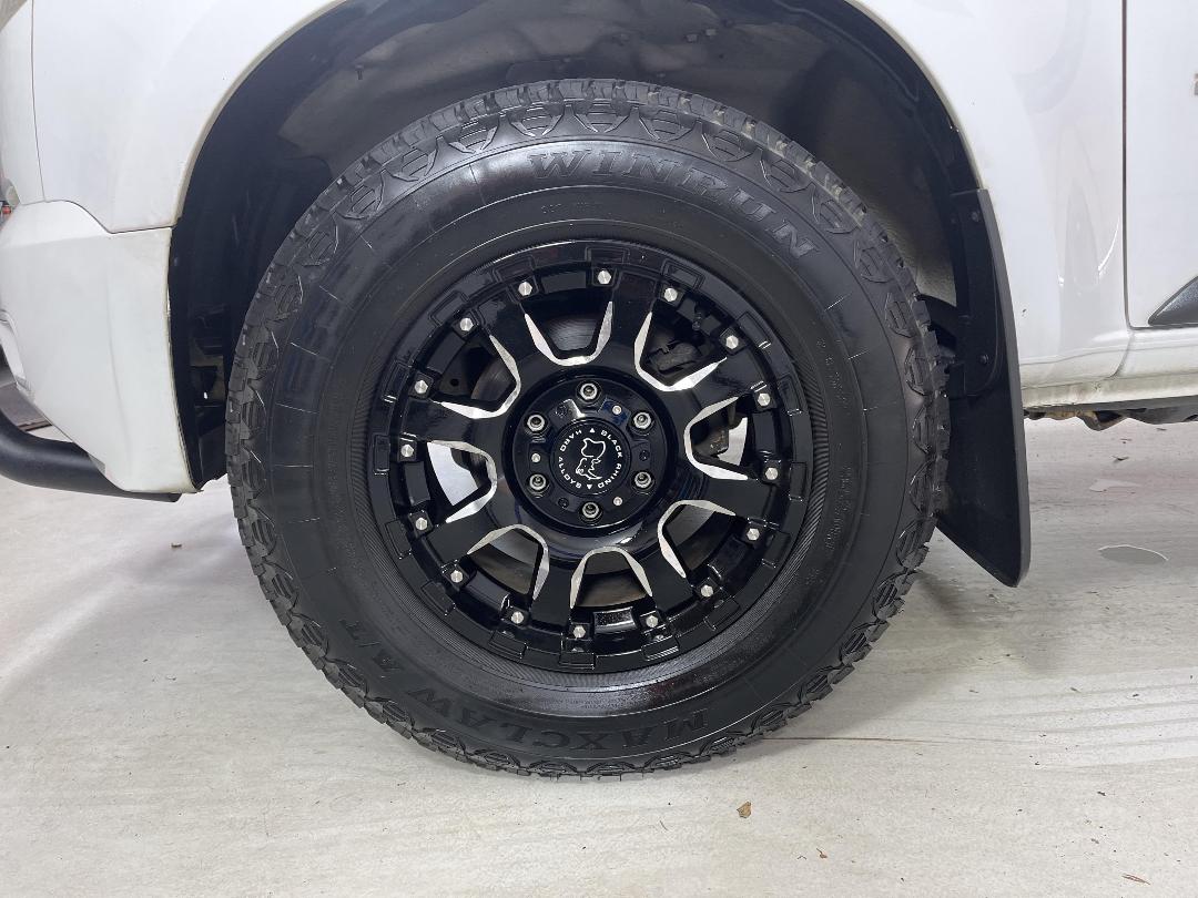 Photo '10' of Holden Colorado