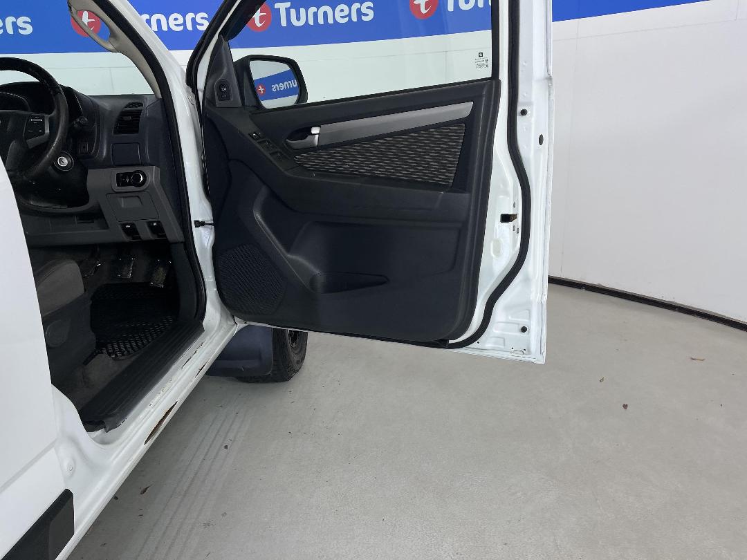 Photo '15' of Holden Colorado