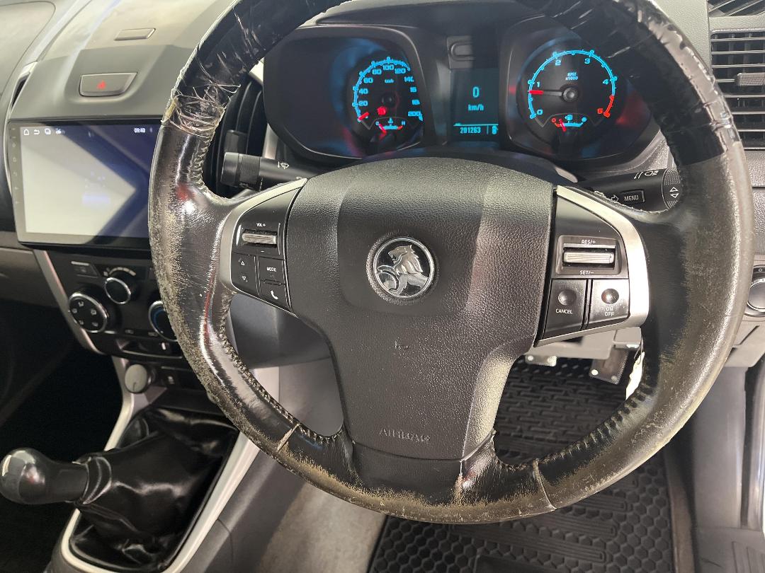 Photo '24' of Holden Colorado