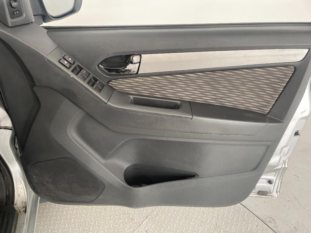 Photo '15' of Holden Colorado