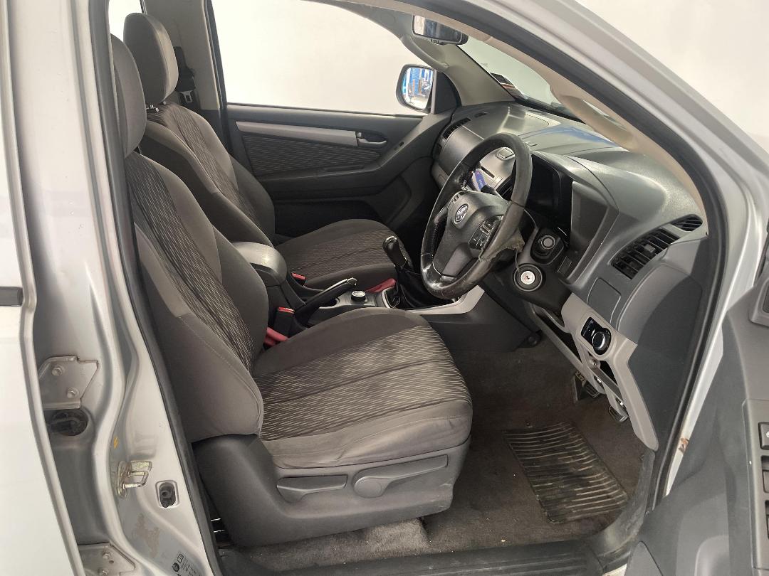 Photo '16' of Holden Colorado