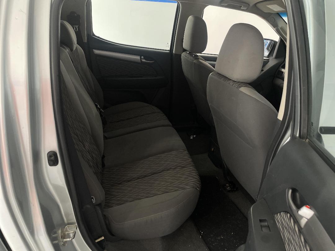 Photo '20' of Holden Colorado