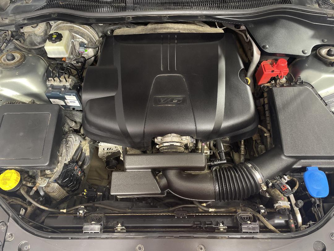 Photo '13' of Holden Commodore Photo '13' of Holden Commodore