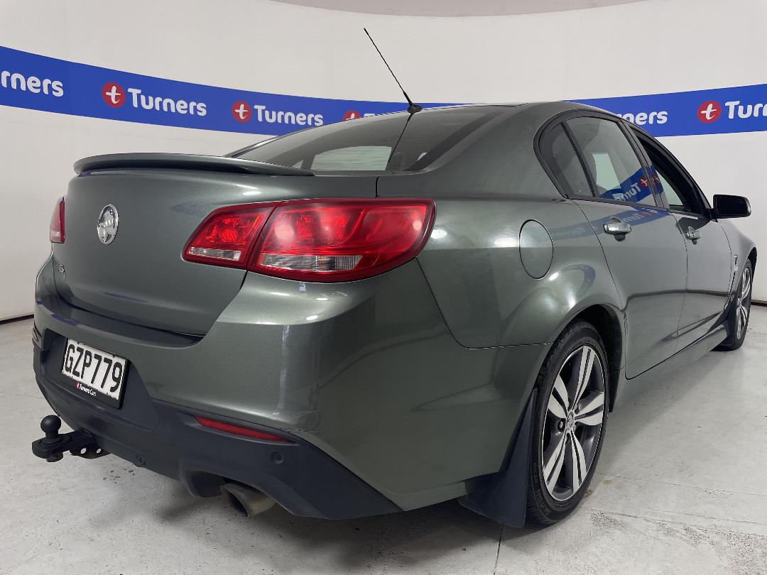 Photo '7' of Holden Commodore Photo '7' of Holden Commodore