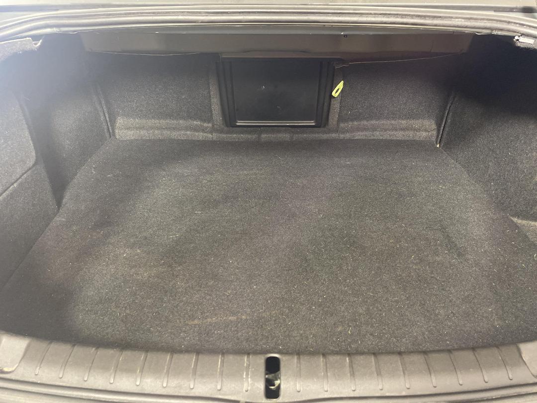 Photo '14' of Holden Commodore Photo '14' of Holden Commodore