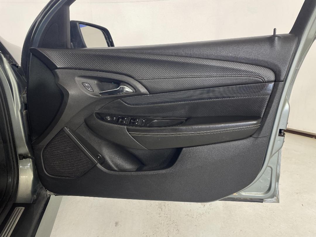 Photo '15' of Holden Commodore Photo '15' of Holden Commodore