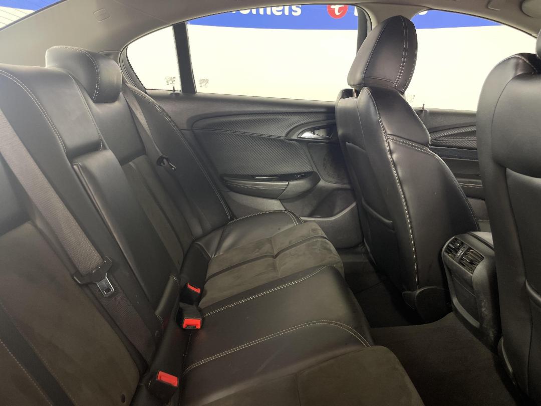 Photo '20' of Holden Commodore Photo '20' of Holden Commodore