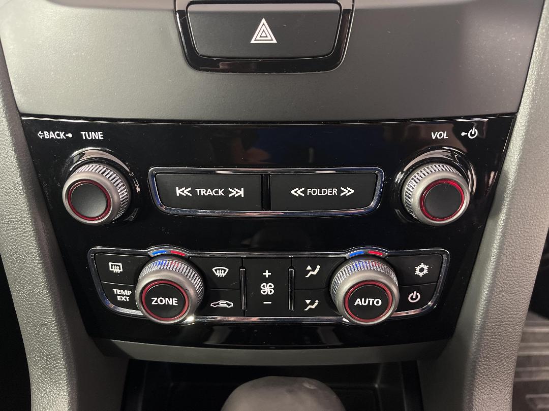 Photo '26' of Holden Commodore