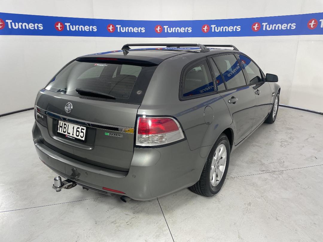 Photo '7' of Holden Commodore Photo '7' of Holden Commodore