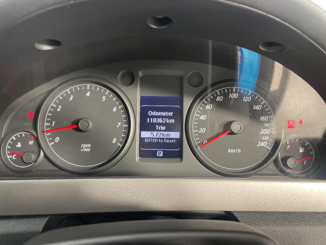 Photo '21' of Holden Commodore Photo '21' of Holden Commodore