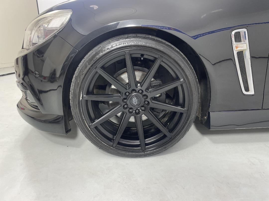 Photo '10' of Holden Commodore