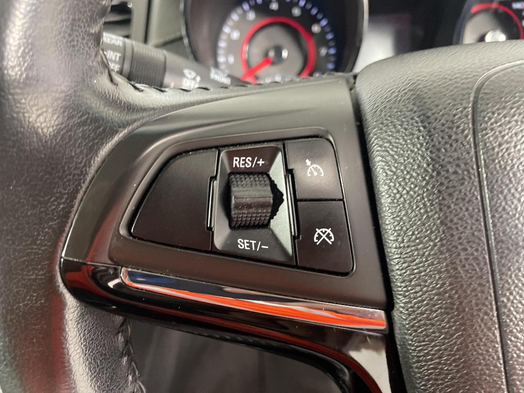 Photo '24' of Holden Commodore