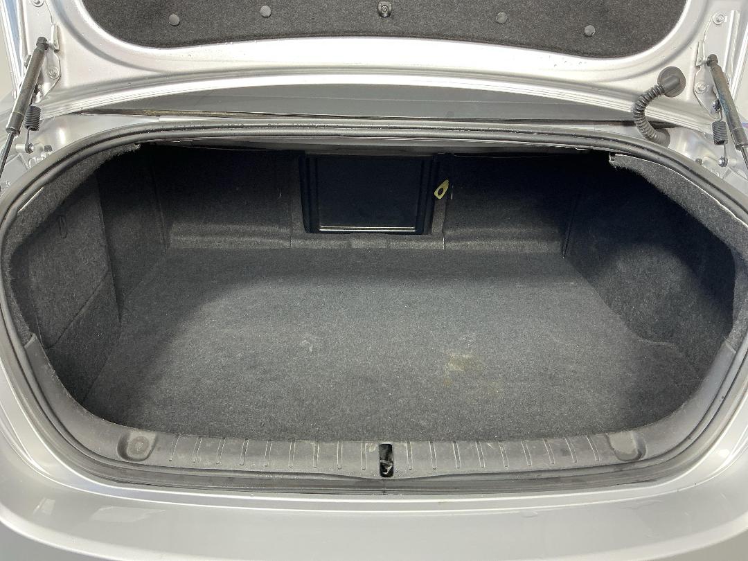 Photo '14' of Holden Commodore