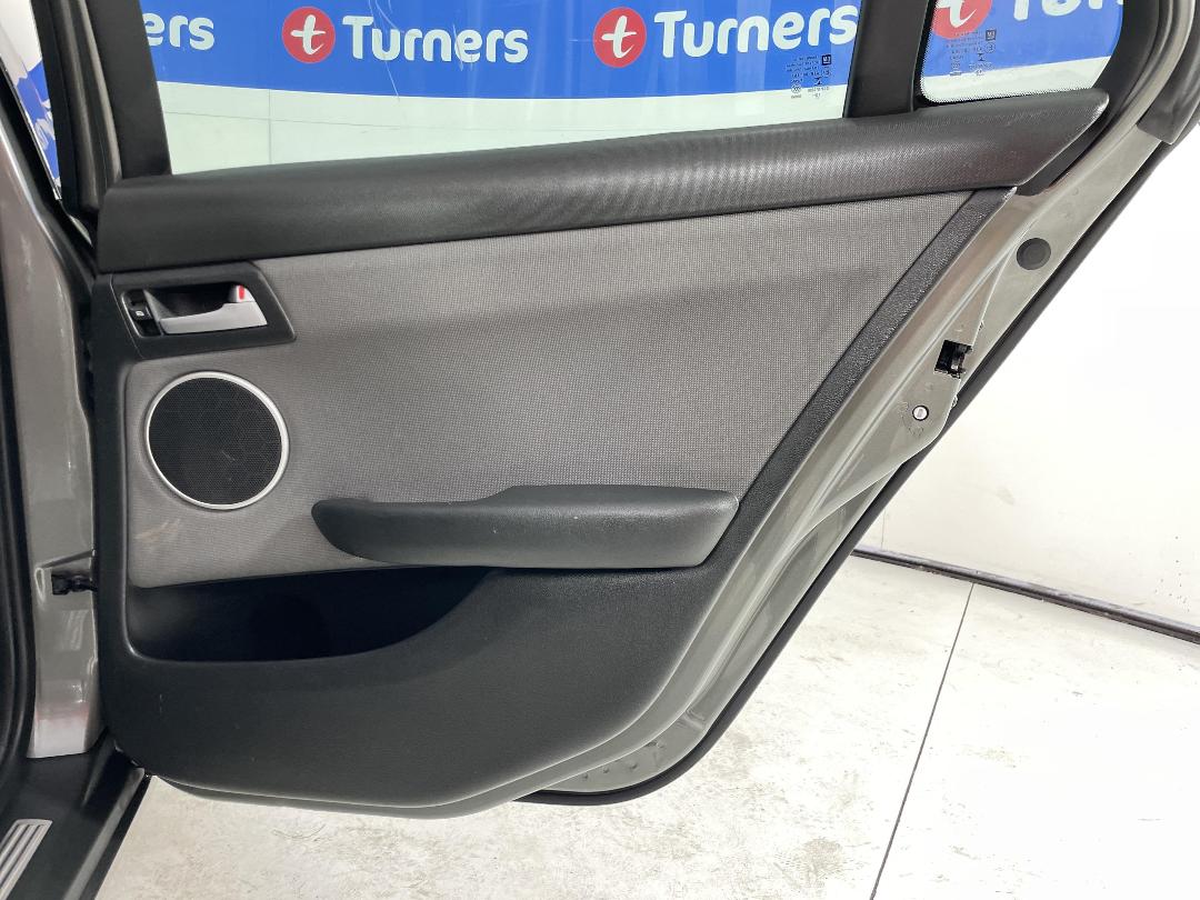 Photo '19' of Holden Commodore