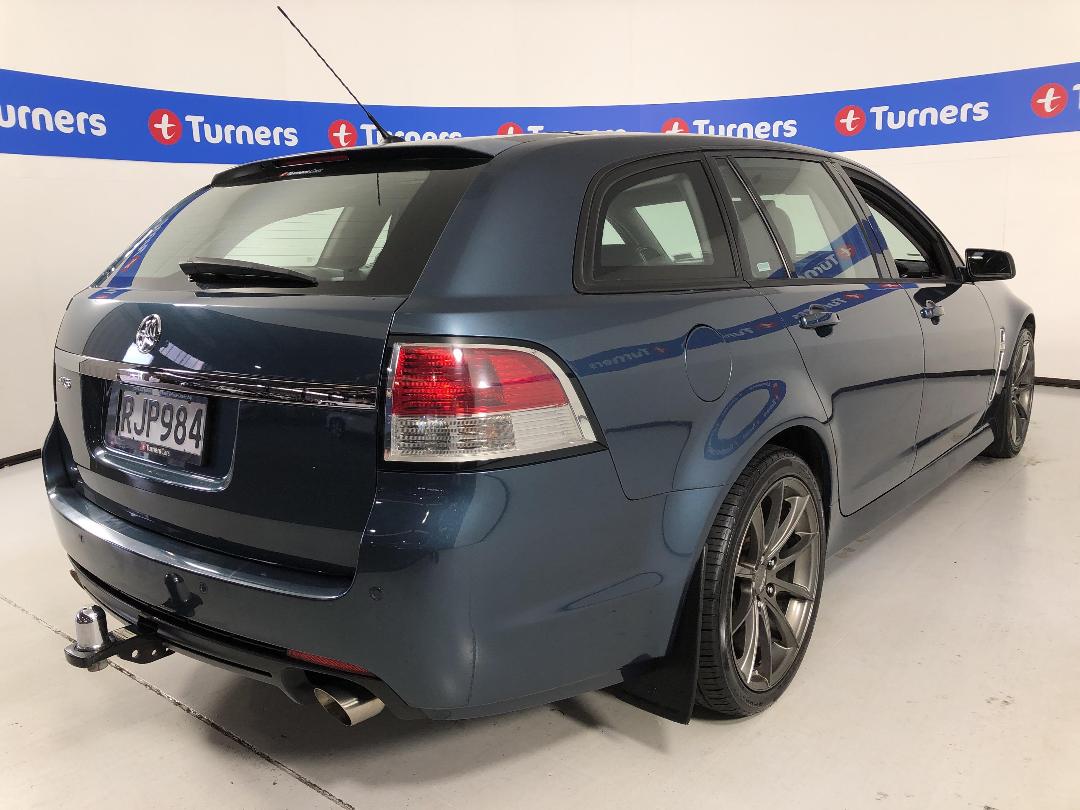 Photo '7' of Holden Commodore Photo '7' of Holden Commodore