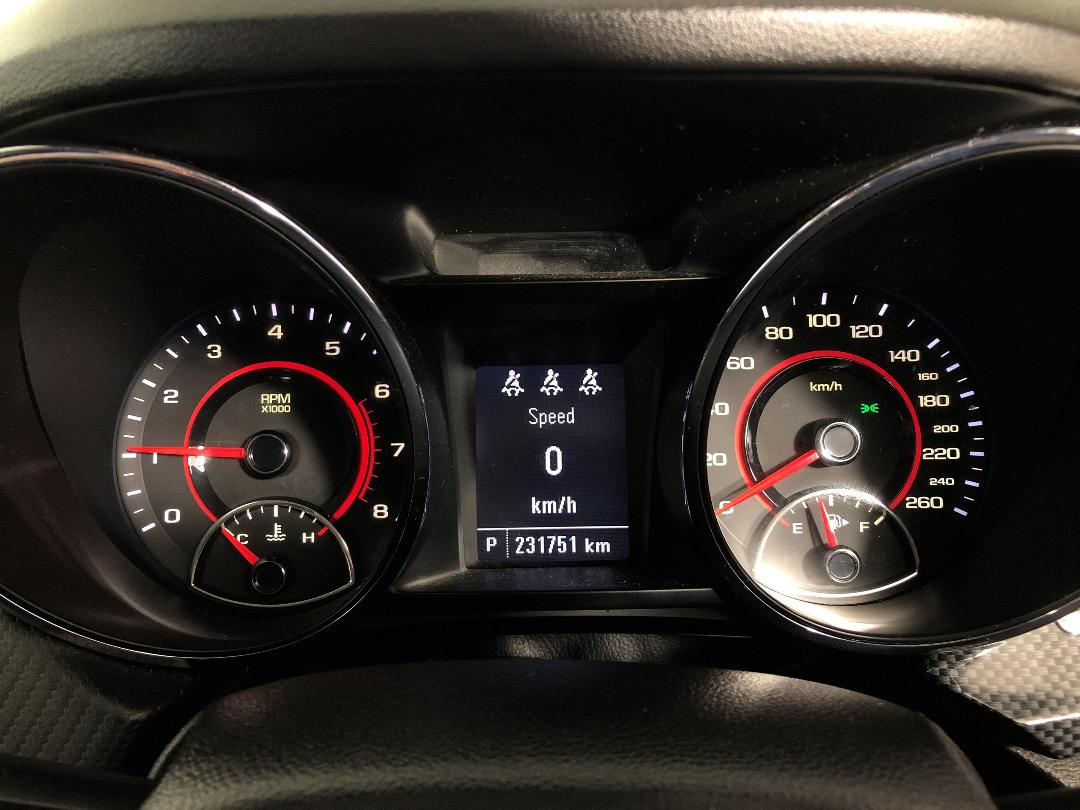 Photo '21' of Holden Commodore Photo '21' of Holden Commodore