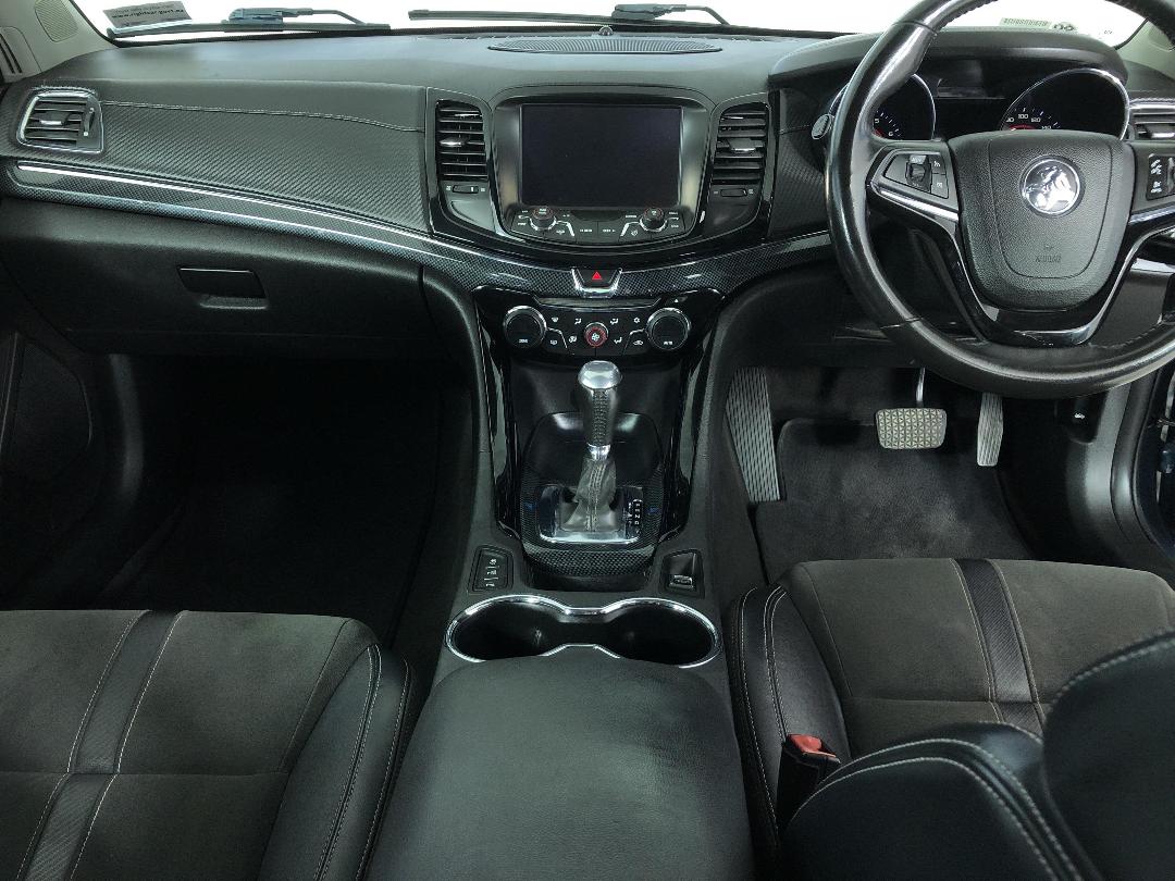 Photo '17' of Holden Commodore Photo '17' of Holden Commodore