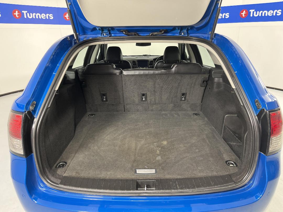 Photo '14' of Holden Commodore