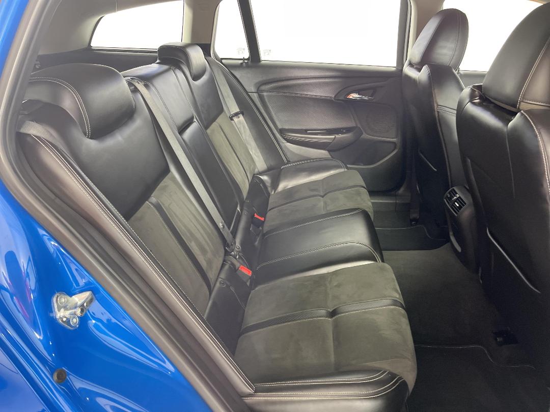 Photo '20' of Holden Commodore