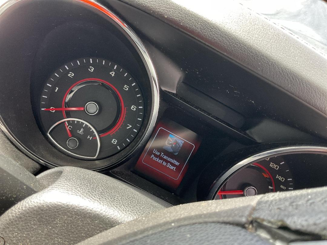 Photo '15' of Holden Commodore VF SS-V Photo '15' of Holden Commodore VF SS-V