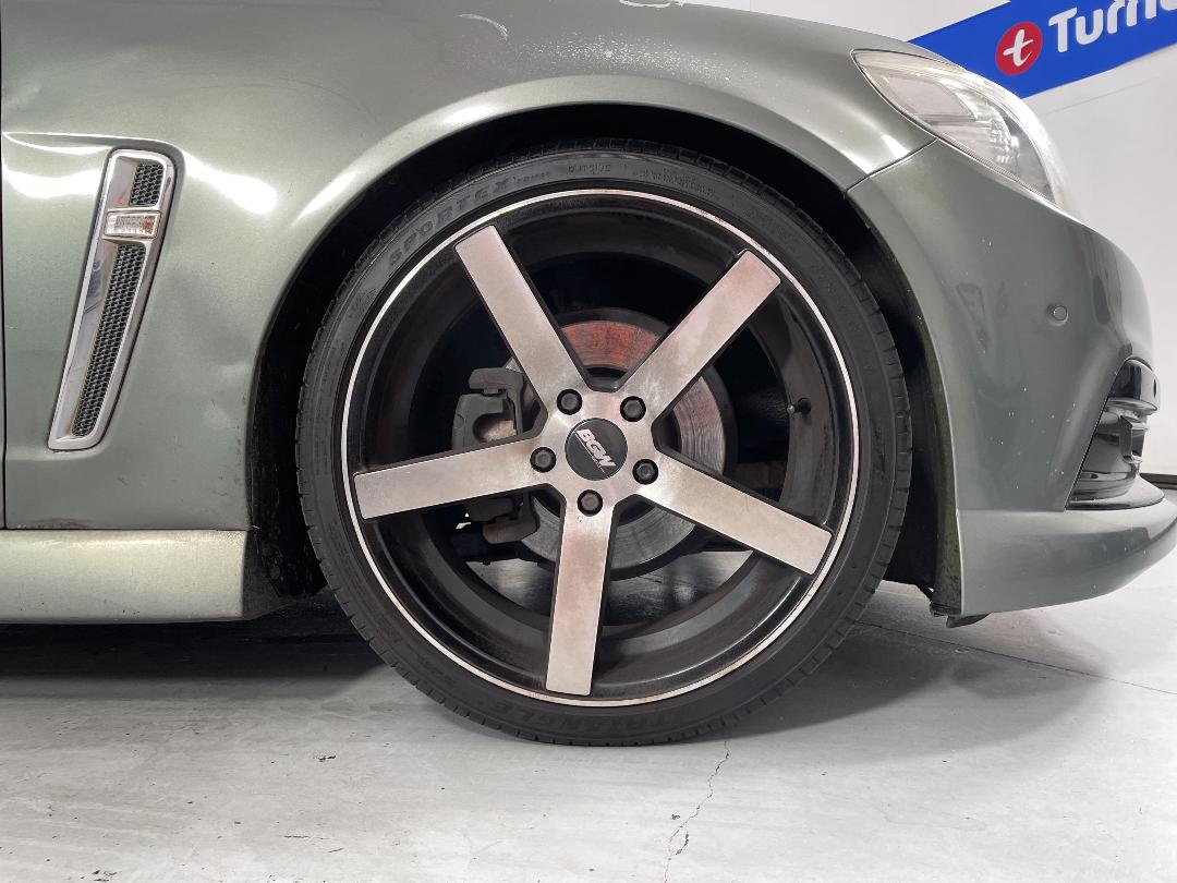 Photo '9' of Holden Commodore