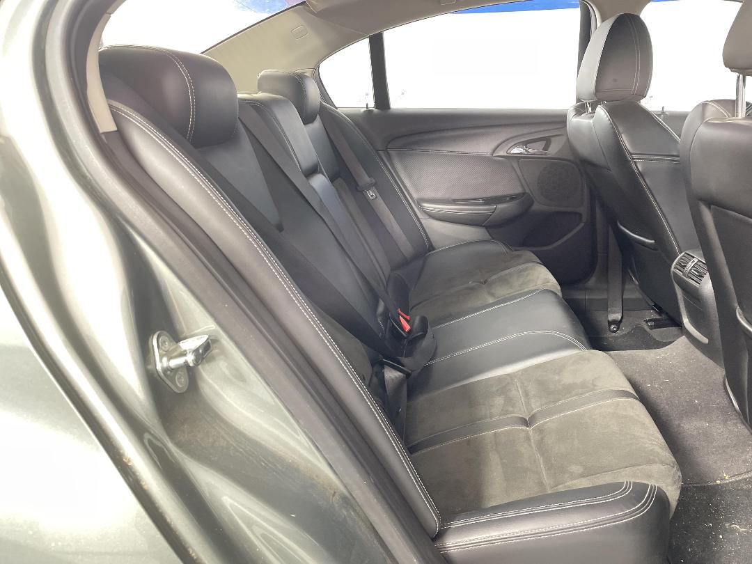 Photo '20' of Holden Commodore