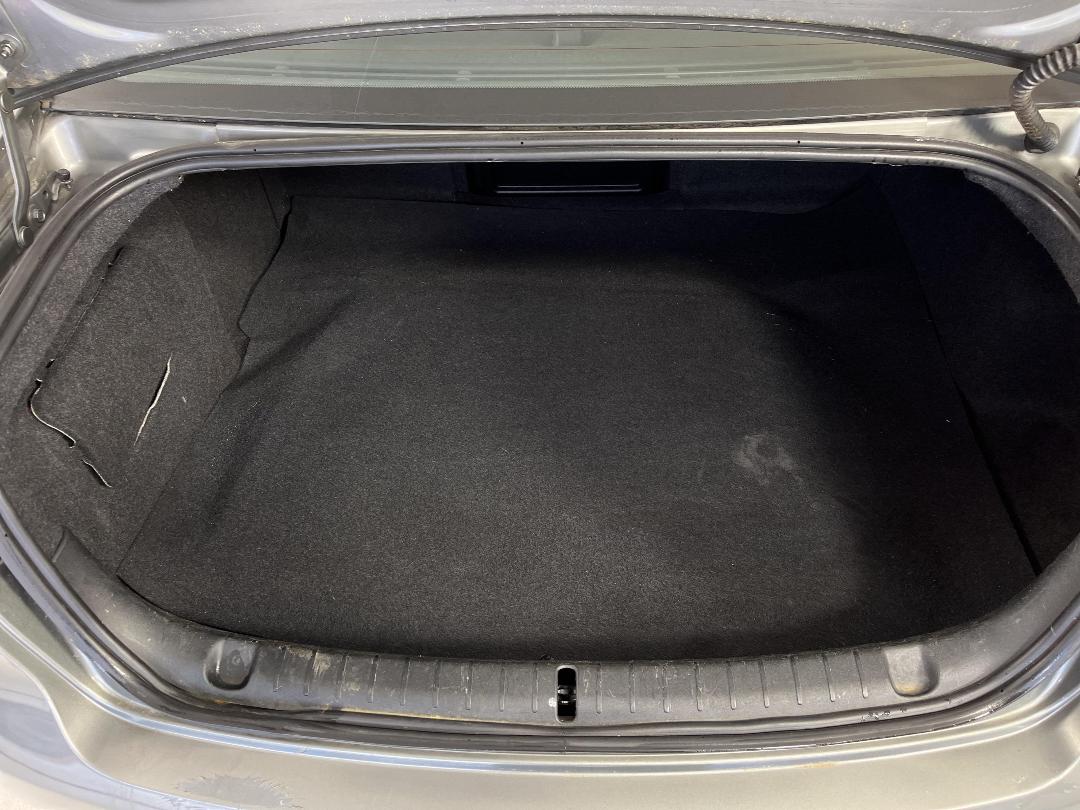 Photo '14' of Holden Commodore Photo '14' of Holden Commodore